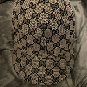 GUCCI BASEBALL HAT
